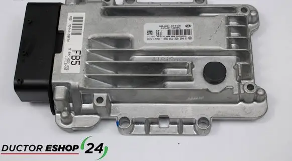 Hyundai i30 Engine control unit/module 954403BFB5 9002052333