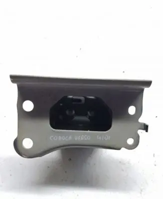 Toyota Corolla Verso AR10 Front bumper mounting bracket