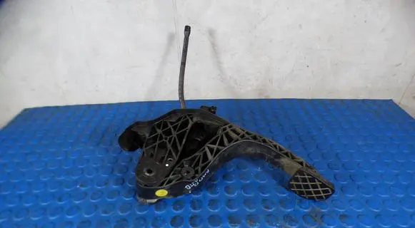 Skoda Rapid (NH) Clutch pedal CART6C1721059F 6C1721059F