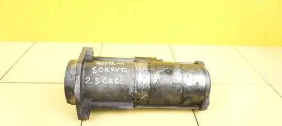 KIA Sorento Starter motor 361004A010 4HTR44