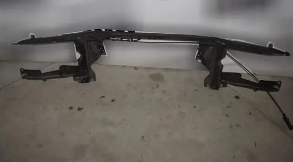 BMW X5 E53 Radiator support slam panel