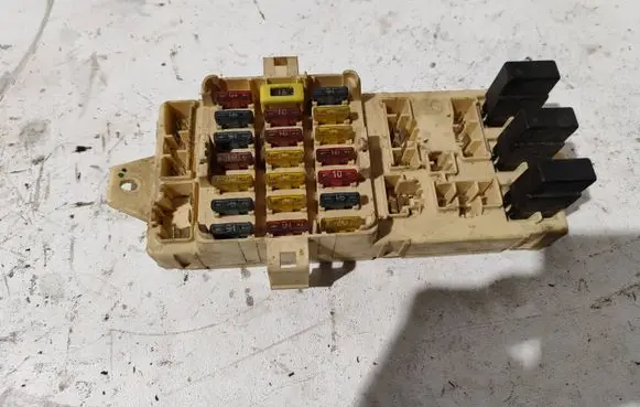 Subaru Impreza I Fuse box set 961219