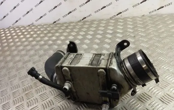 BMW 5 F10 F11 Intercooler radiator 7575404
