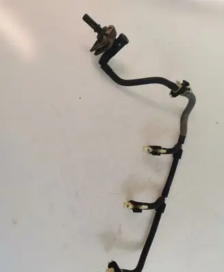 Renault Master III Fuel main line pipe