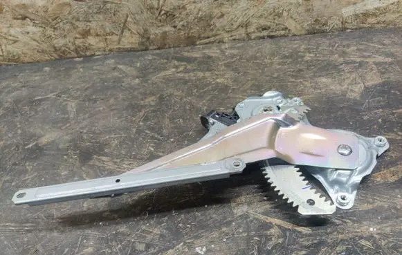 Mitsubishi Space Star Rear door window regulator with motor 5713A324
