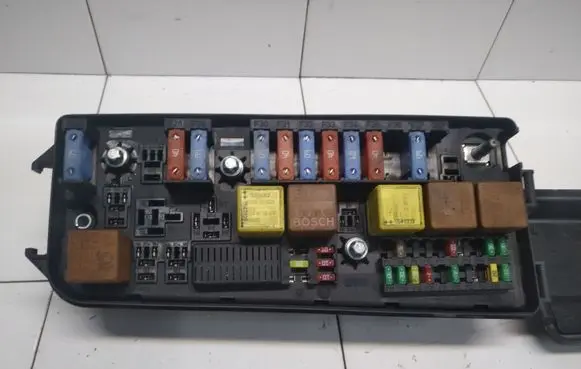 Cadillac BLS Fuse module 460023260