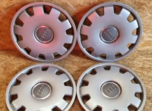 Audi A4 S4 B7 8E 8H R16 wheel hub/cap/trim 4B0601147D