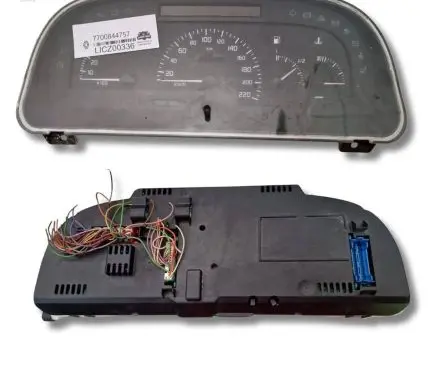 Renault Laguna I Speedometer (instrument cluster) 7700844757