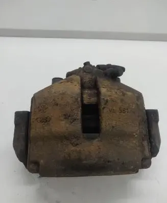 Volkswagen PASSAT B6 Front brake caliper