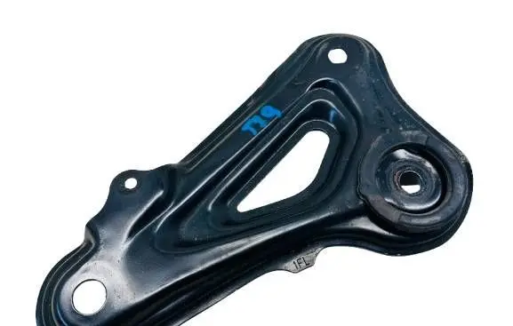 Toyota Avensis T270 Other front suspension part 