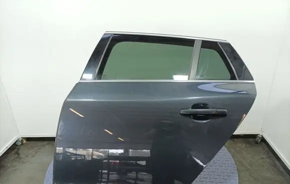 Volvo V60 Rear door