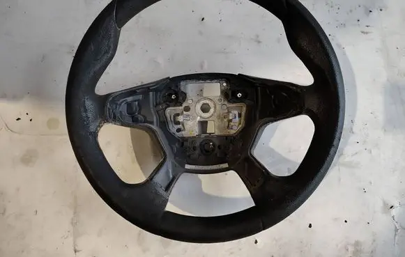 Ford Focus Steering wheel
