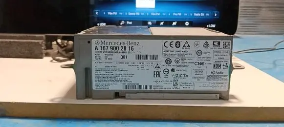 Mercedes-Benz GLE W167 Radio/CD/DVD/GPS head unit A1679002816