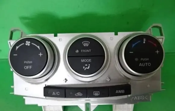 Mazda 5 Climate control unit K1900CC30
