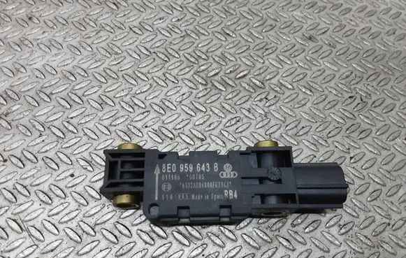 Audi A4 S4 B7 8E 8H Airbag deployment crash/impact sensor 8E0959643B