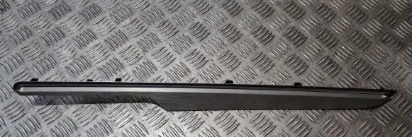 Porsche Macan (95B) Front door trim bar 95B867410