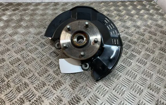 Toyota Yaris Cross Front wheel hub 