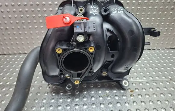 Peugeot 107 Intake manifold S27624544 1KR