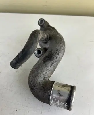 Toyota RAV 4 (XA20) Engine coolant pipe/hose