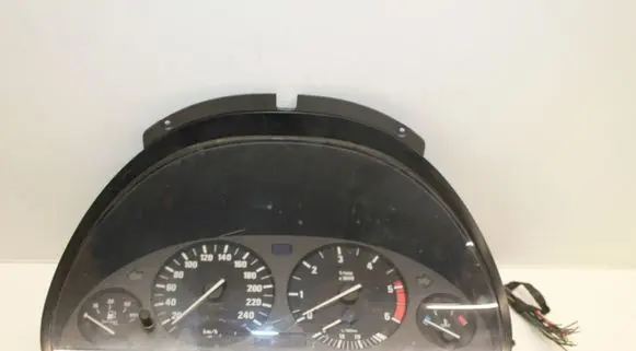 BMW 5 E39 Speedometer (instrument cluster) 87001313 88311228 62118375898
