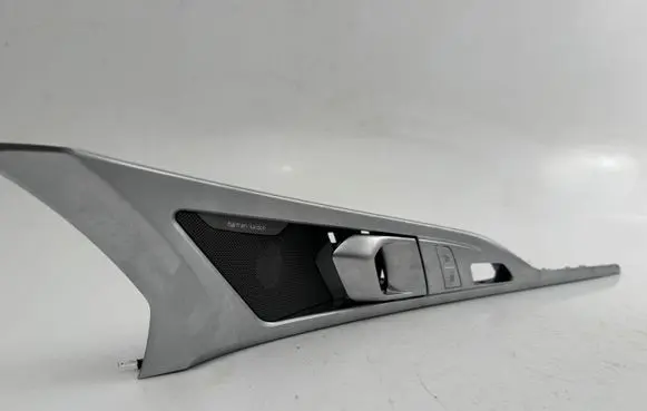 BMW 8 G16 Other front door trim element 51419461710 9461710