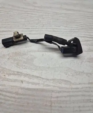 Volvo V70 Windshield washer spray nozzle 30796027