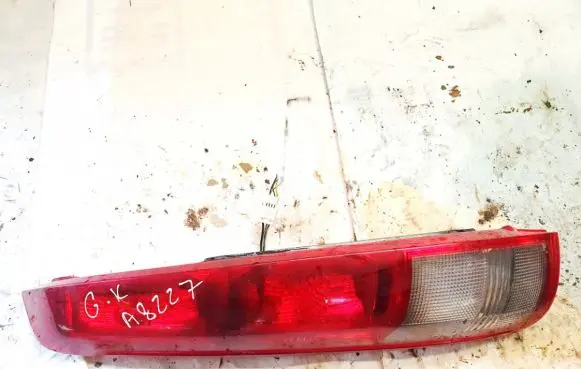 Nissan X-Trail T30 Rear/tail lights b46l