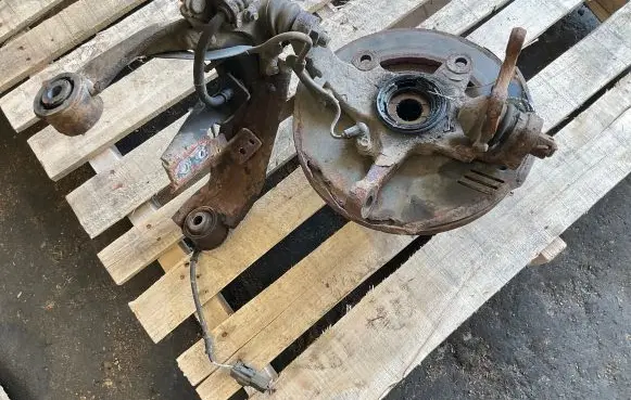 Isuzu D-Max Front wheel hub