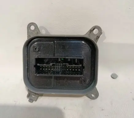 Tesla Model Y LED ballast control module 1532925-00-A