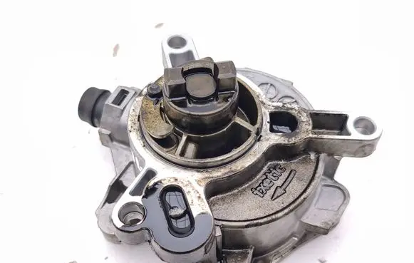 Volvo V60 Vacuum pump 31316688