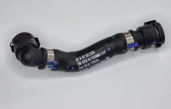 Engine coolant pipe/hose