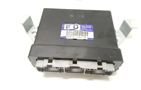 Lexus GS 300 400 430 Door control unit/module 8922230020