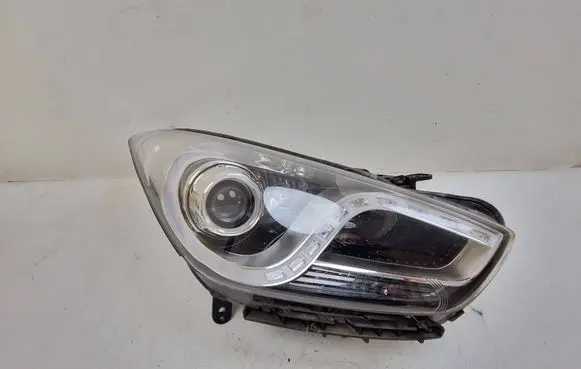 Hyundai i40 Headlight/headlamp 921023ZXXX 921023Z090 921023Z095