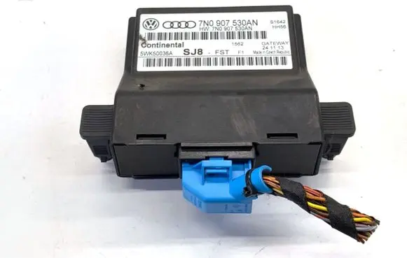 Volkswagen PASSAT B7 Gateway control module 7N0907530AN