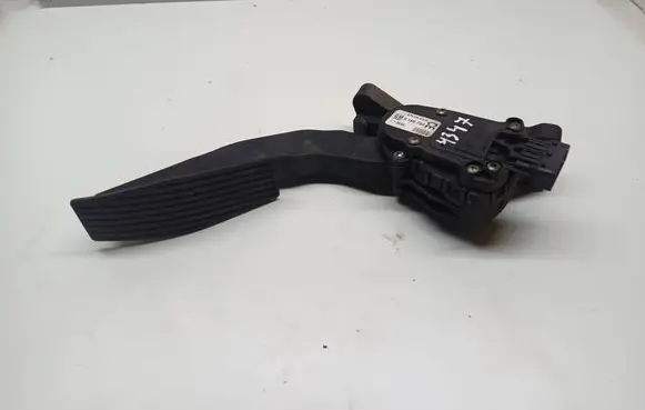 Opel Vectra C Accelerator throttle pedal 6PV00832200 9186724