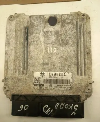 Skoda Octavia Mk2 (1Z) Engine control unit/module 03G906016DJ 0281011883 1039S06266