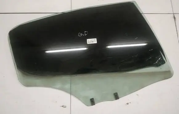 Peugeot 407 Rear door window glass as2