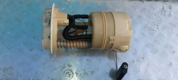 Nissan Cube Z11 In-tank fuel pump