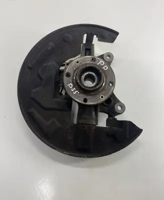 Citroen DS5 Front wheel hub