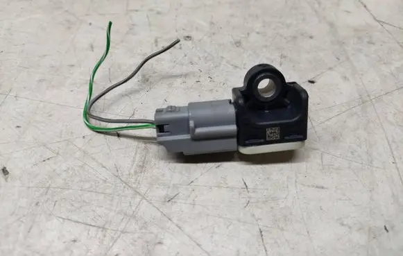 Volvo XC60 Airbag deployment crash/impact sensor 31334336