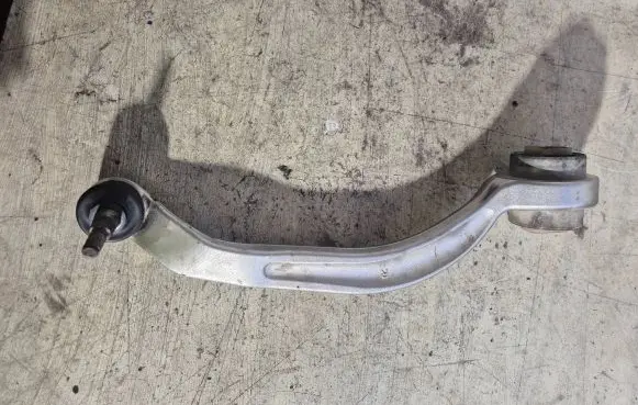 Audi A6 S6 C5 4B Front lower control arm/wishbone