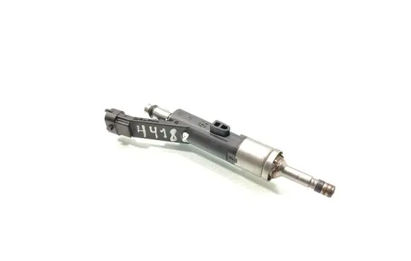 Opel Crossland X Fuel injector 9822715980