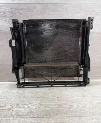 BMW X5 E53 Engine oil radiator 7523907 6914216 58572810