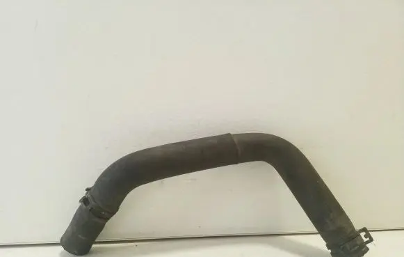 Volkswagen PASSAT B6 Engine coolant pipe/hose 1K0121157