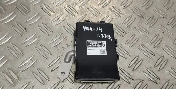 Toyota Yaris Engine control unit/module ECU 896900D050
