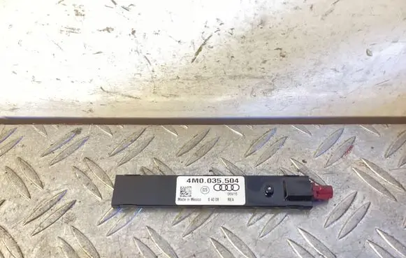 Porsche Taycan 9J1 Aerial antenna amplifier 4MO035504