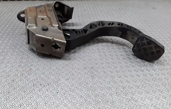 Clutch pedal