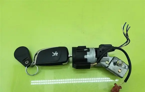 Peugeot 307 Ignition lock 36353100