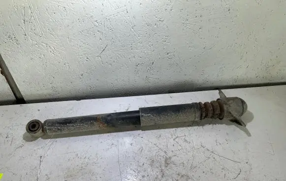 Skoda Octavia Mk2 (1Z) Rear shock absorber/damper