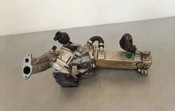 Mercedes-Benz B W246 W242 EGR valve cooler 7200264 1841301732 A6511400675